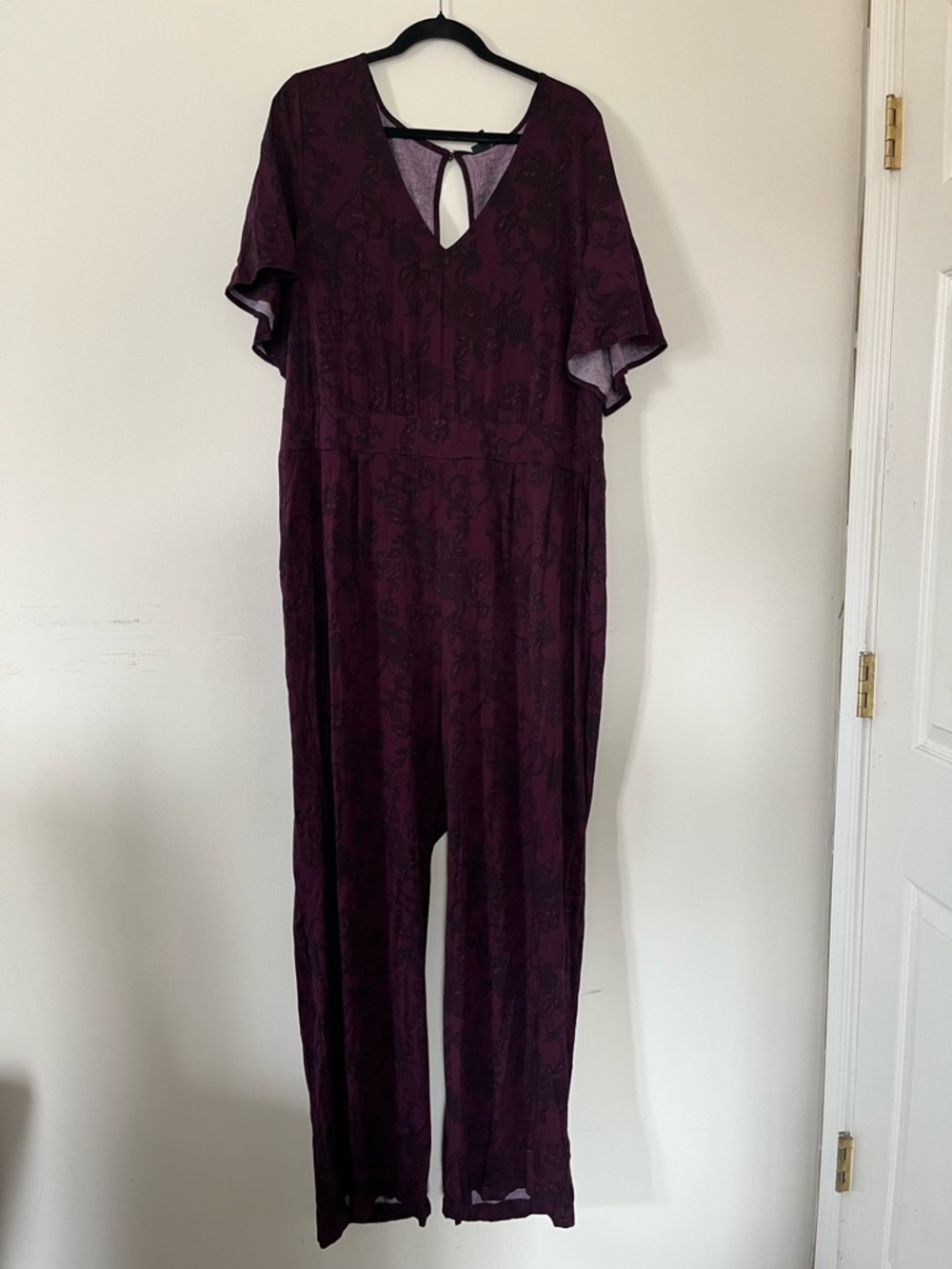 Torrid Jumpsuit Wide Leg 3X Purple Black Flowy Short Sleeve Minimalist Office